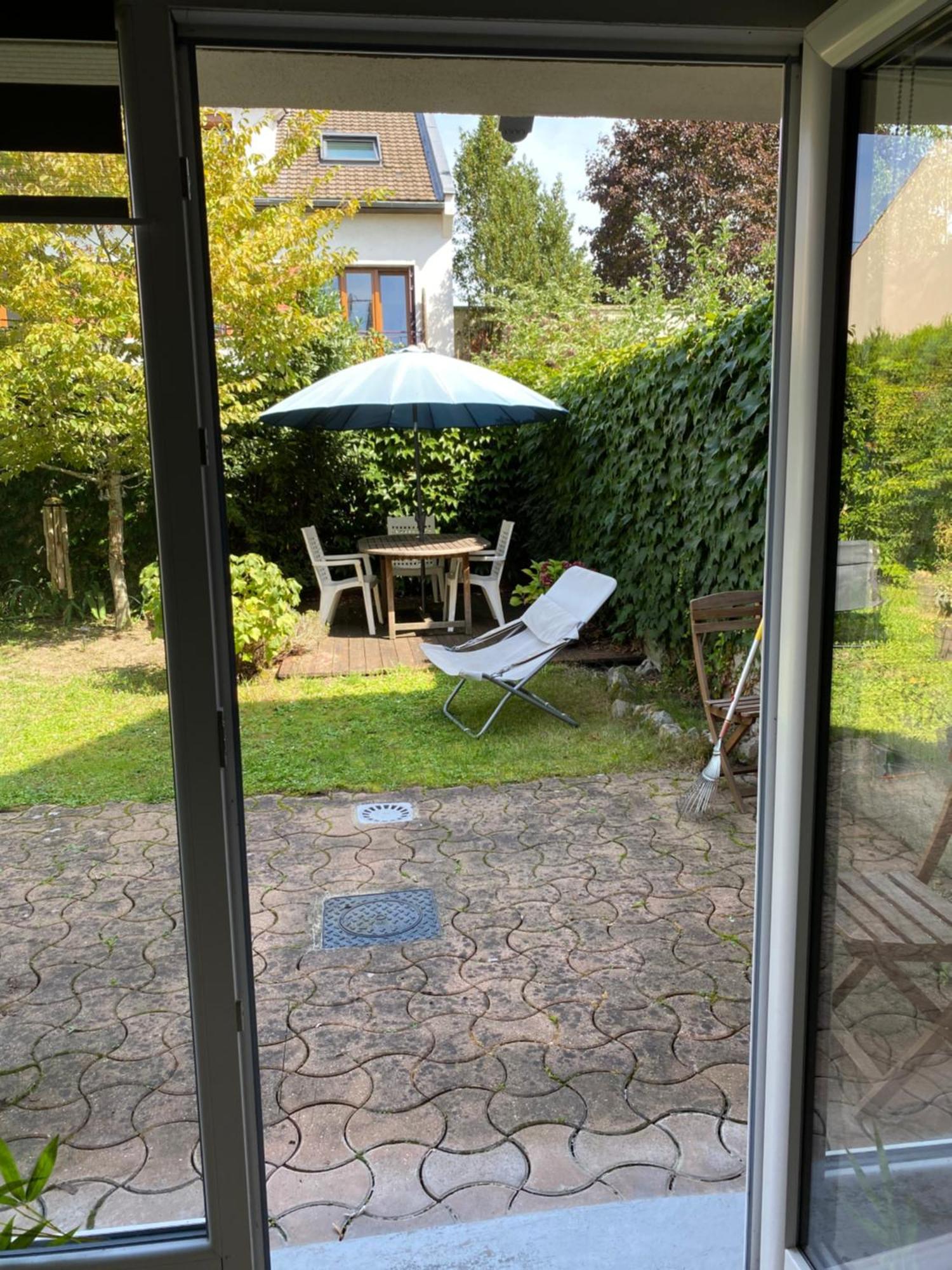 Chambre En Duplex, Entree Autonome, Sdb Privative Taverny Zewnętrze zdjęcie