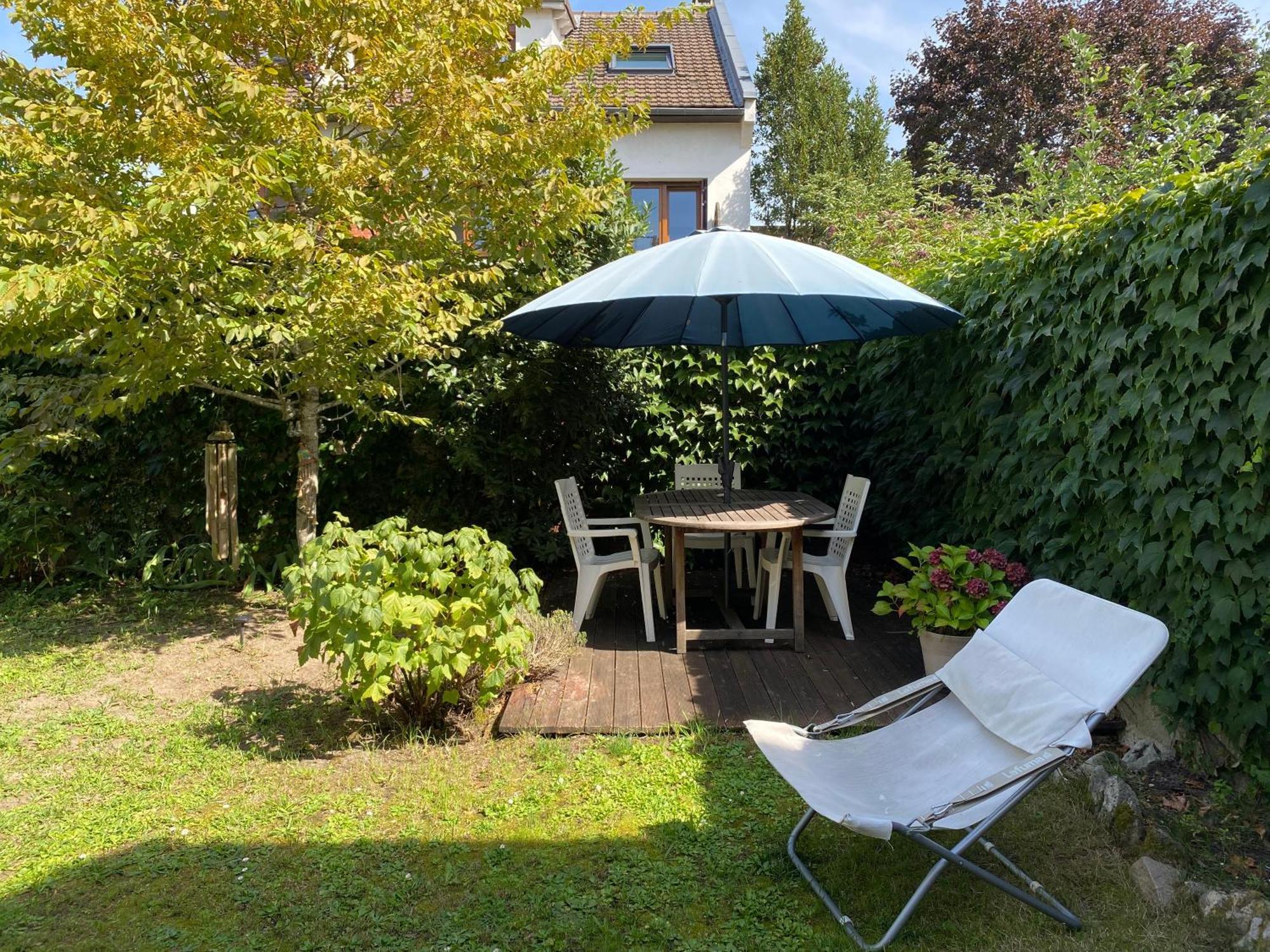Chambre En Duplex, Entree Autonome, Sdb Privative Taverny Zewnętrze zdjęcie